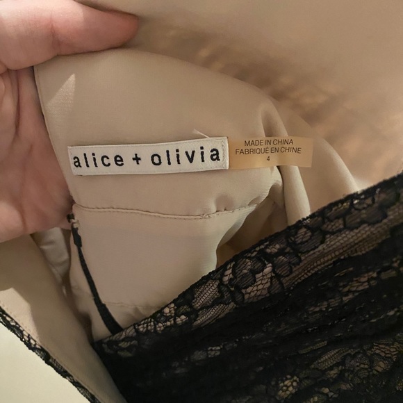 Black tiered lace dresss - Picture 3 of 3